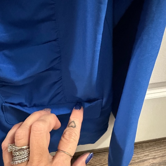 Weekends By Chicos Royal Blue Zip Lightweight Jacket with ruched side panels. - Picture 4 of 7